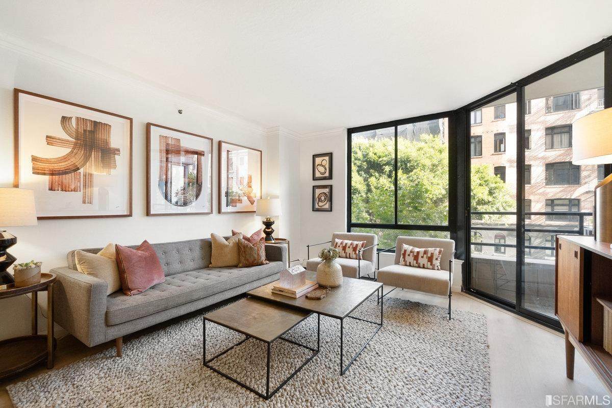 900 Bush Street - Photo 1