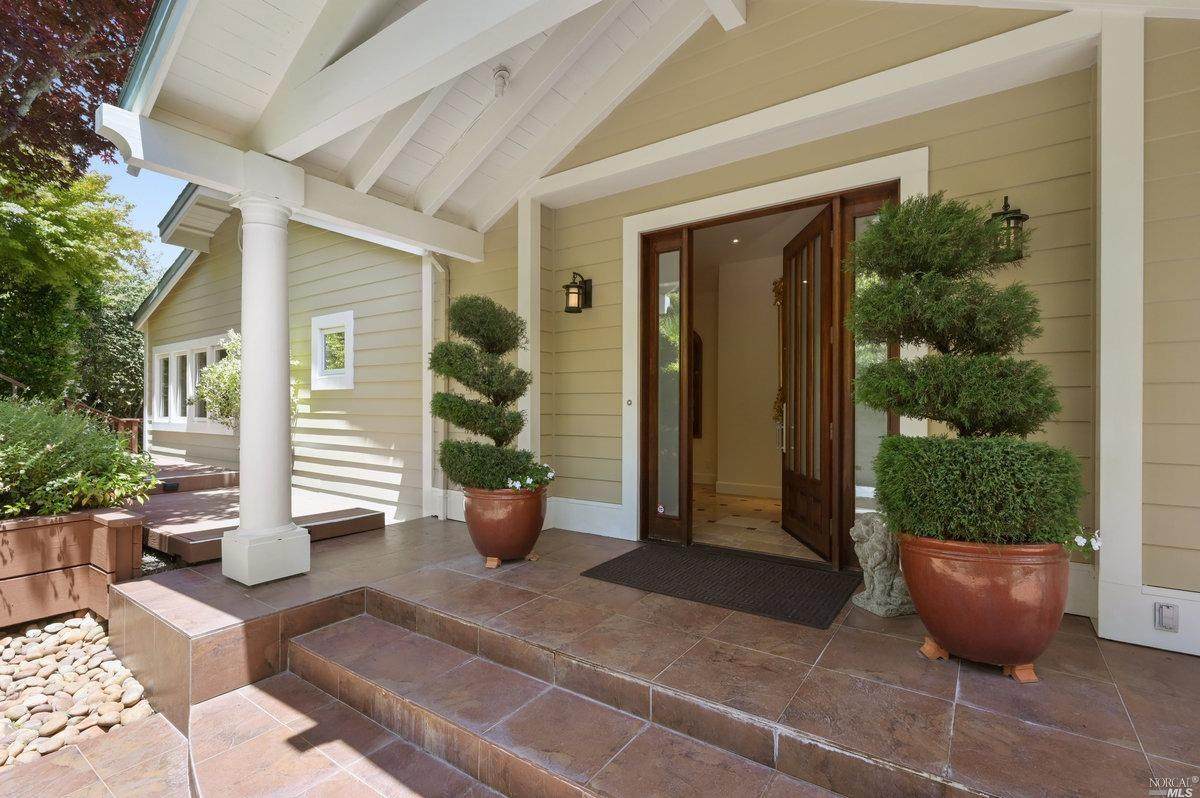 239 Perry Street - Photo 1