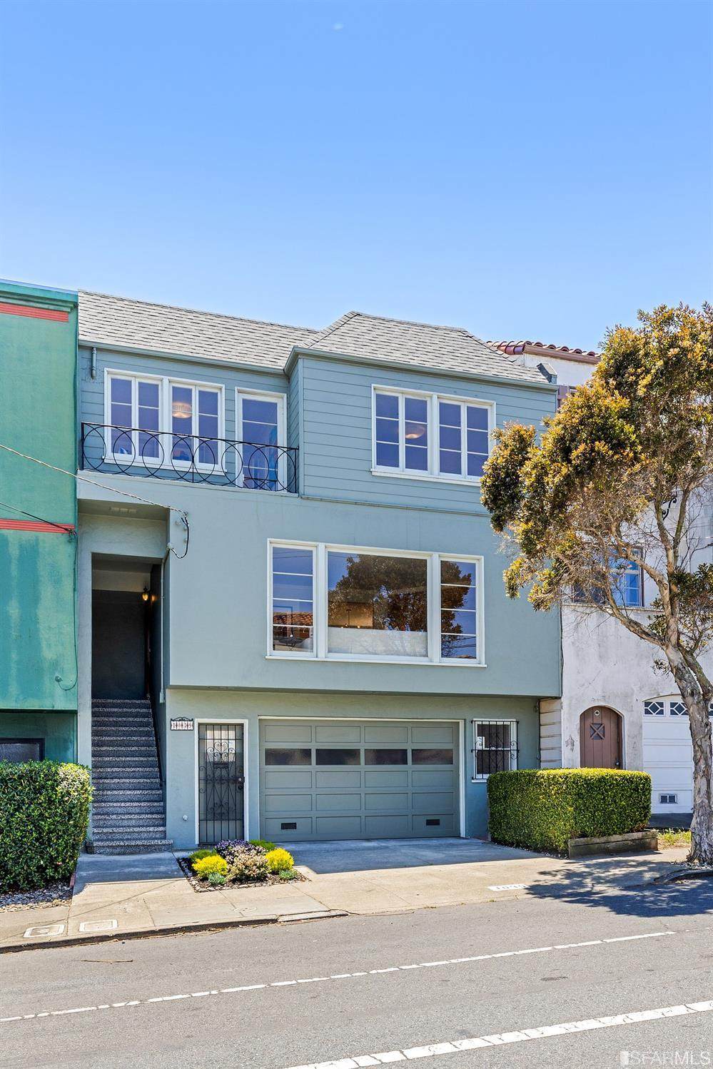 1039 Kirkham Street - Photo 1