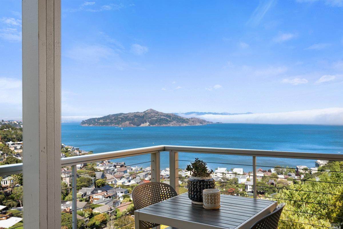 398 Sausalito Boulevard - Photo 1