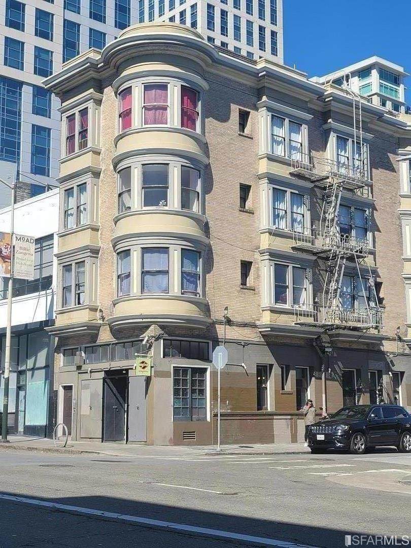 135 8th Street - Photo 1