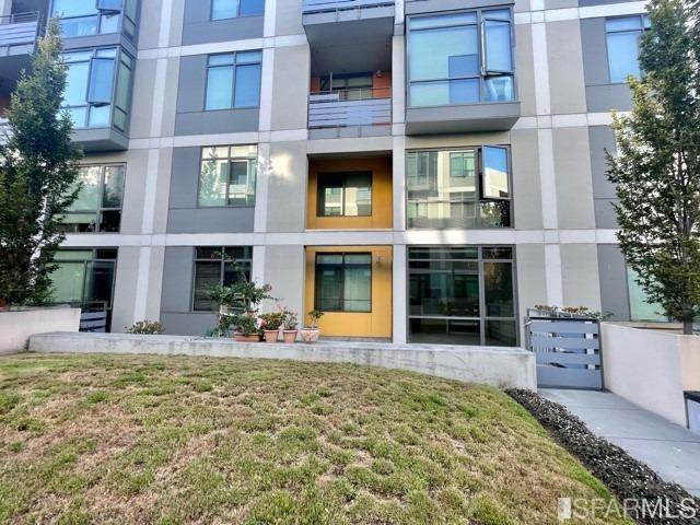 330 Berry Street - Photo 1