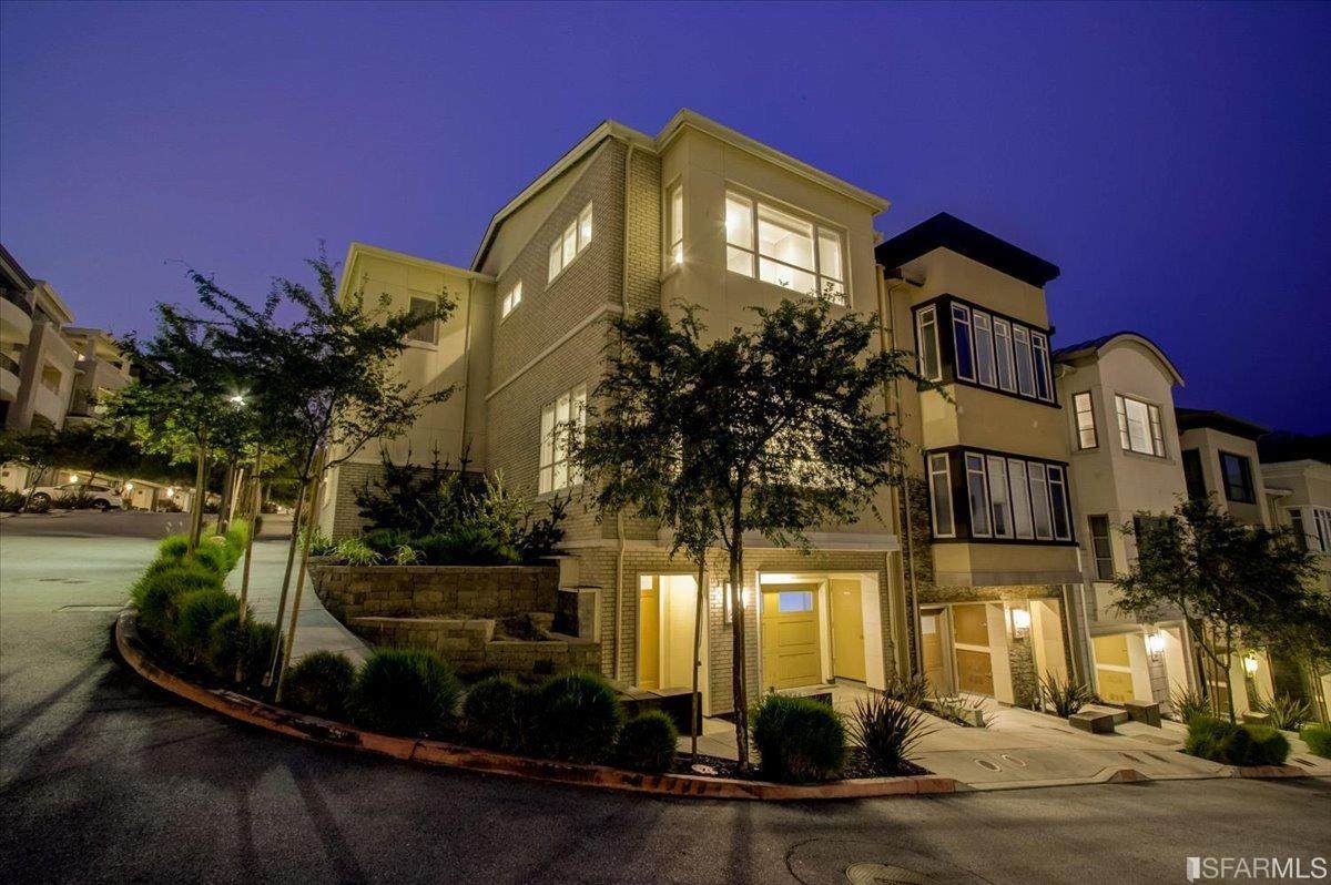 251 Summit Way - Photo 1