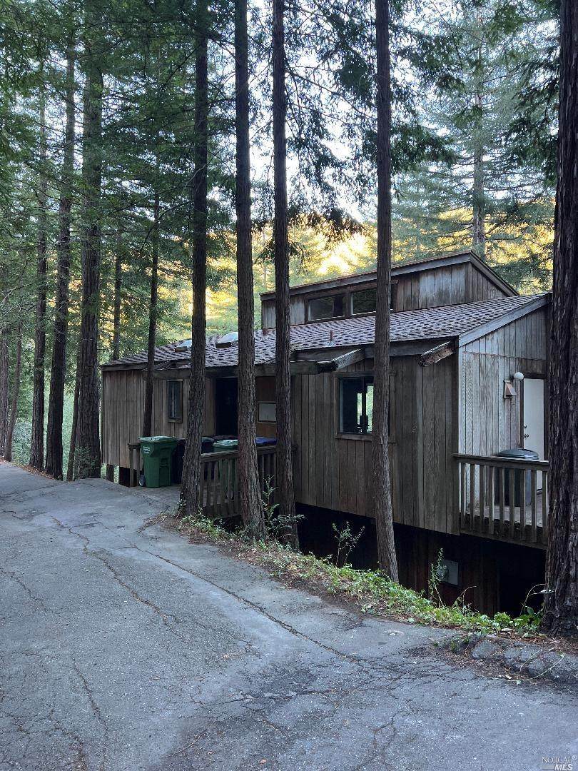4 Marsh Drive - Photo 1