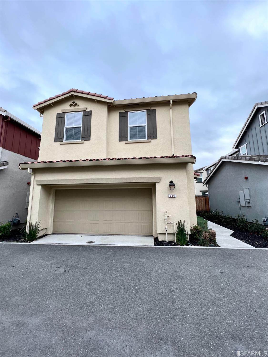 840 Barney Common - Photo 1
