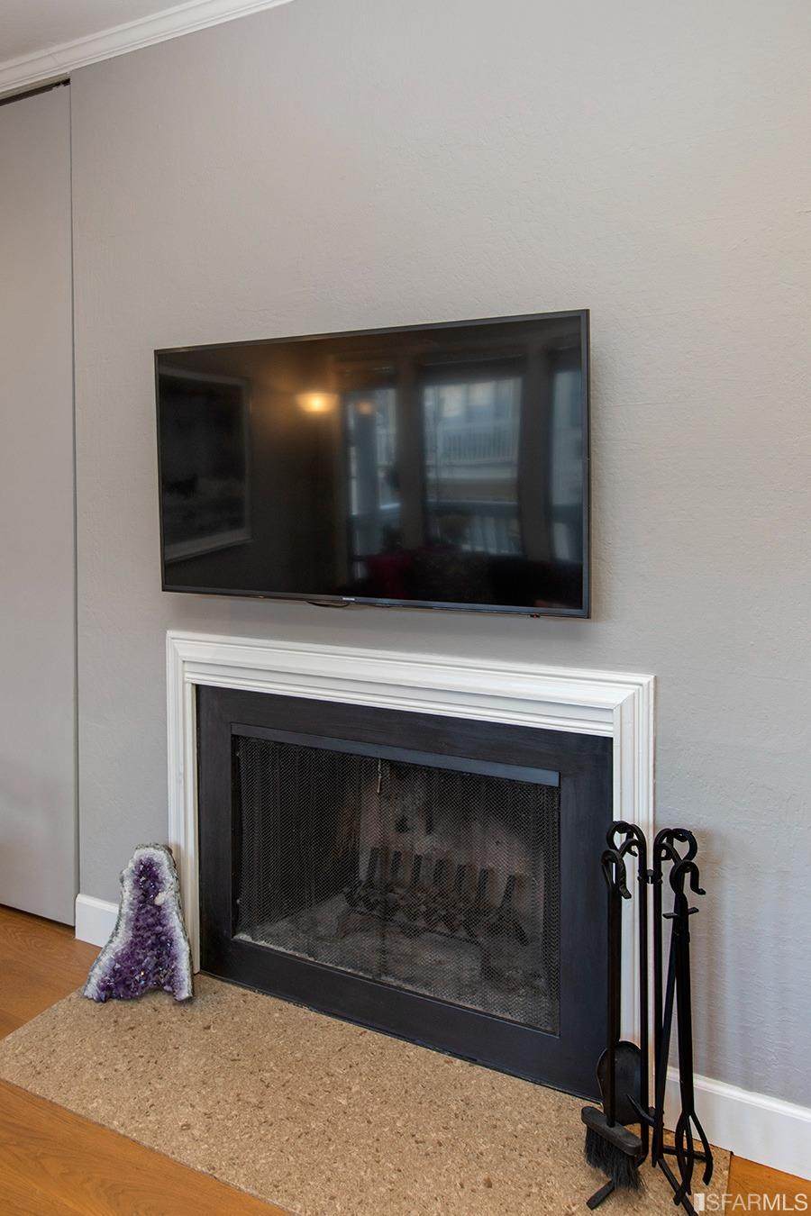 576 Wisconsin Street - Photo 1
