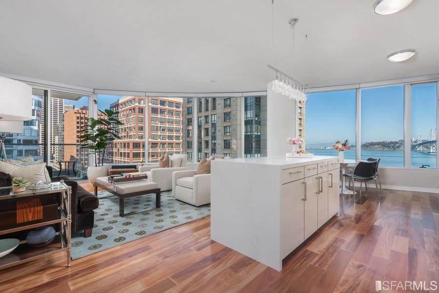 338 Spear Street - Photo 1