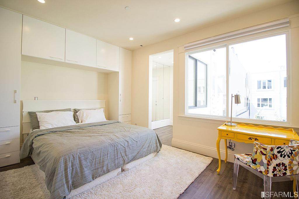 648 Lombard Street - Photo 1
