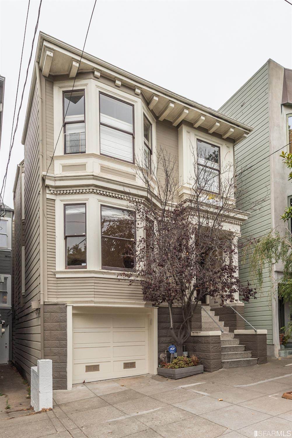 34 Grattan Street - Photo 1