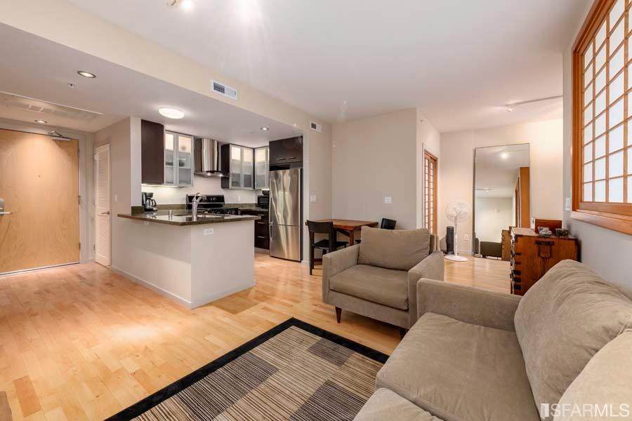 69 Clementina Street - Photo 1