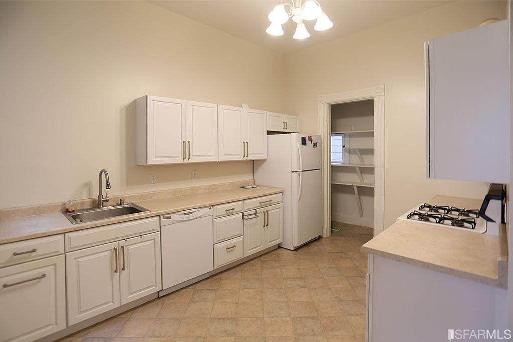 2021 Pine Street - Photo 1
