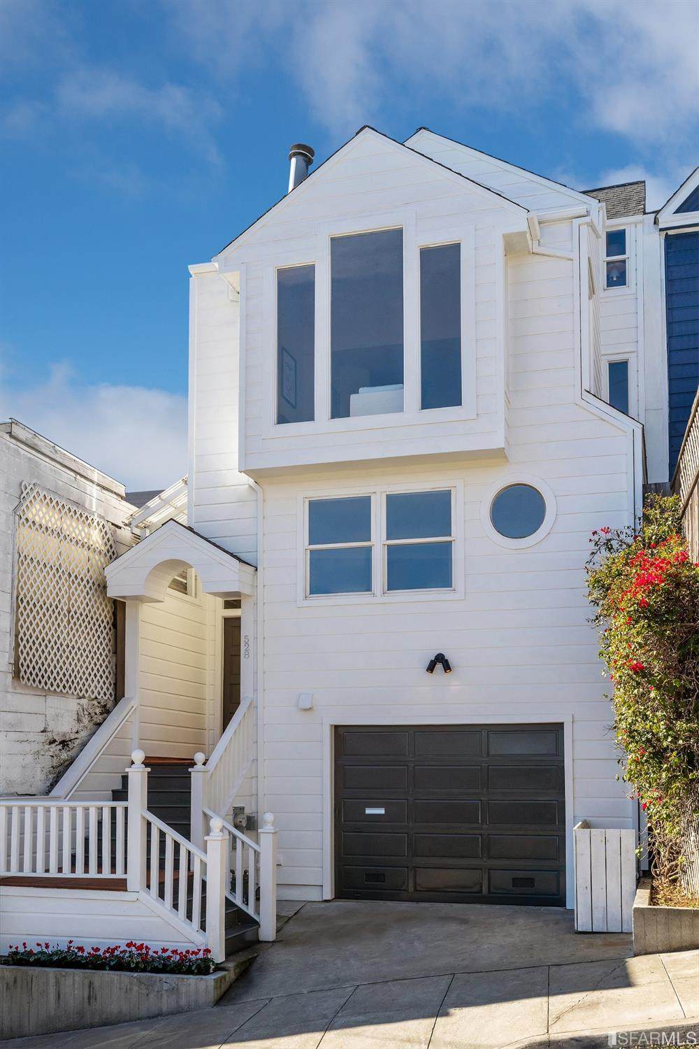 528 Nevada Street - Photo 1