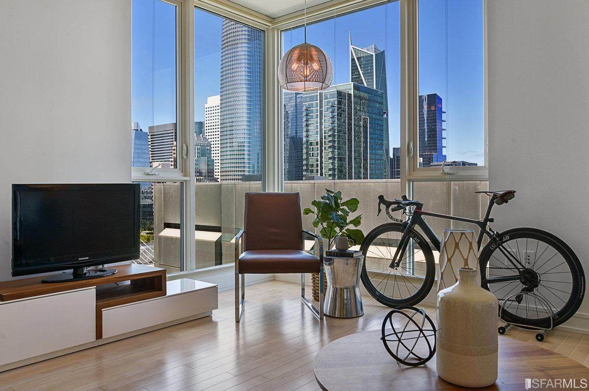 631 Folsom Street - Photo 1