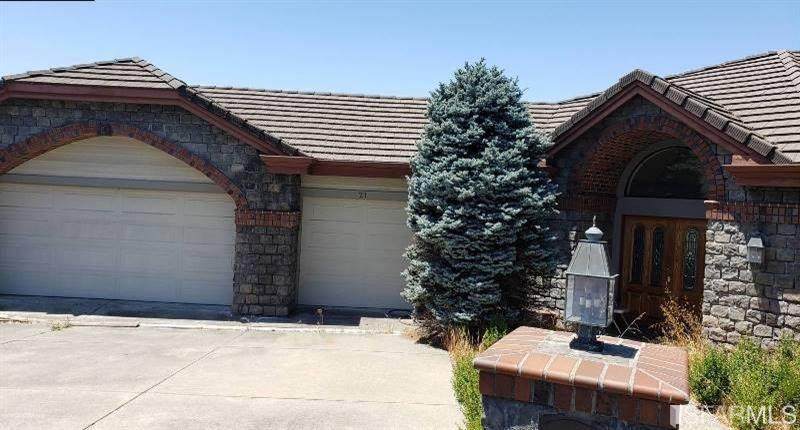 21 Keith Drive - Photo 1