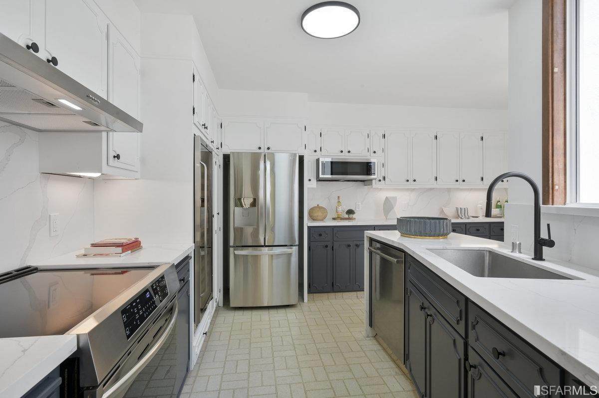 19 Inverness Drive - Photo 1