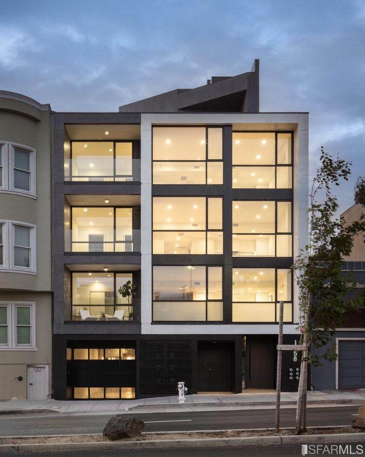1458 Broadway - Photo 1
