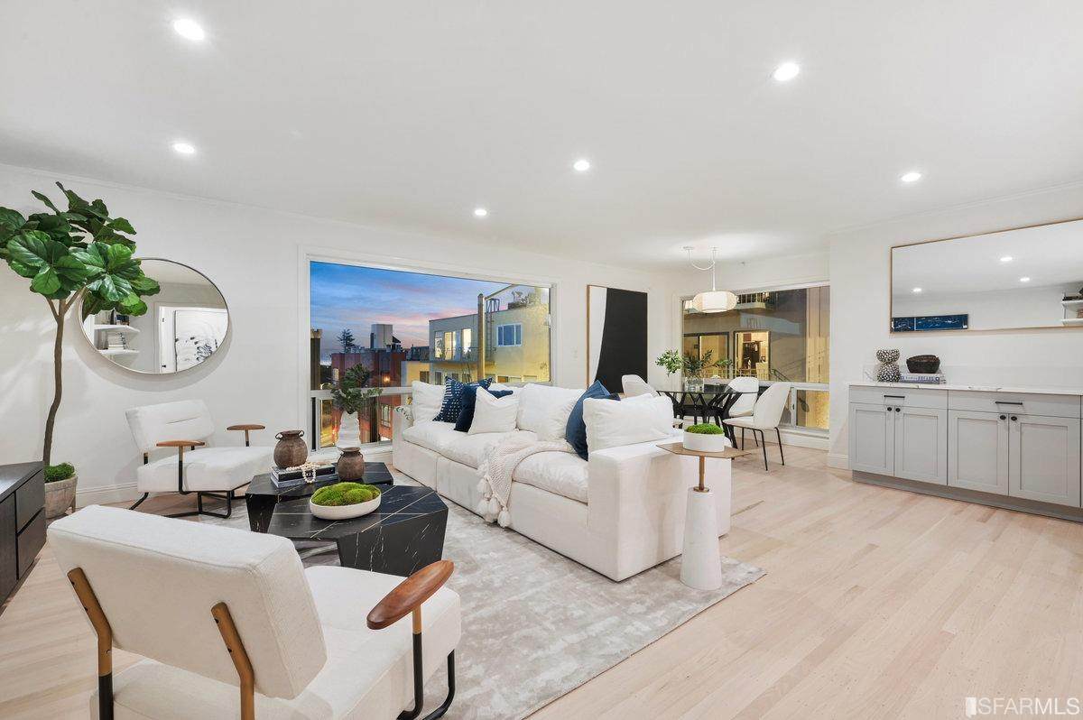 655 Corbett Avenue - Photo 1