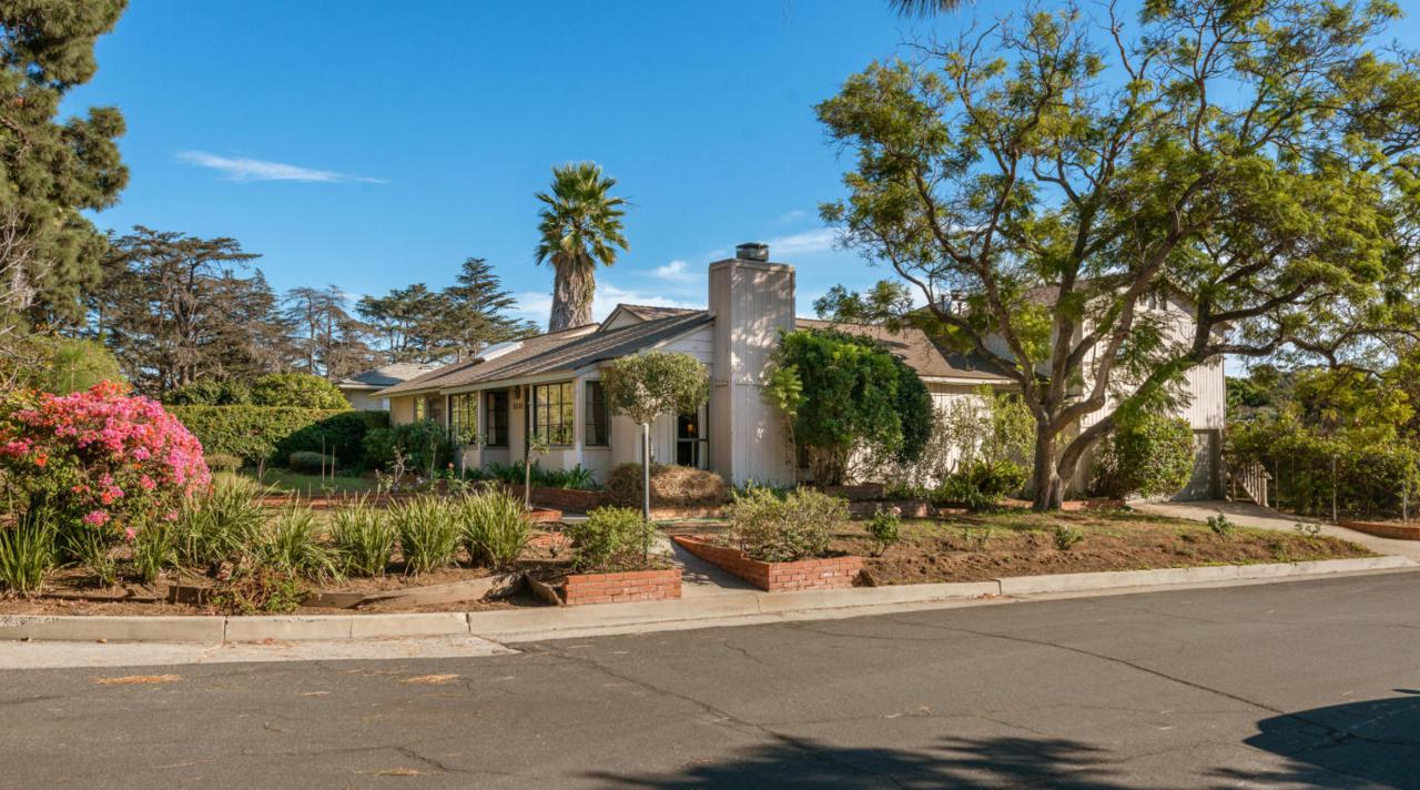 3315 Los Pinos Dr - Photo 1