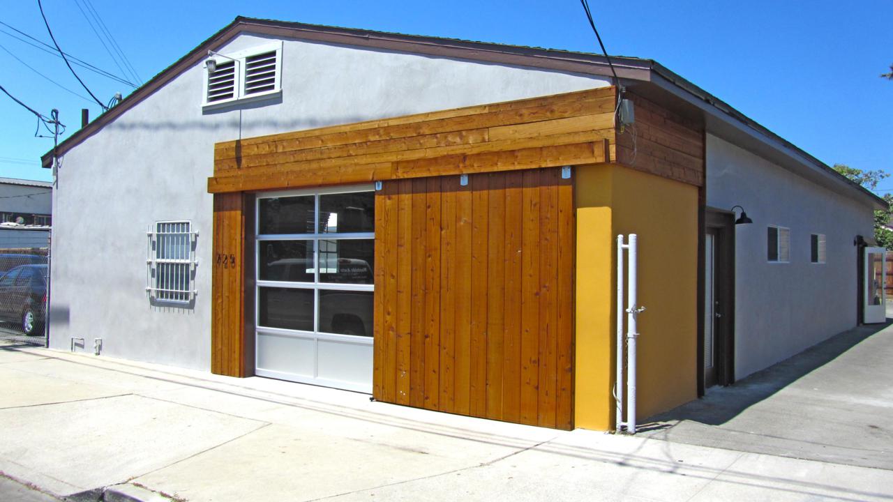 725 Reddick St - Photo 1