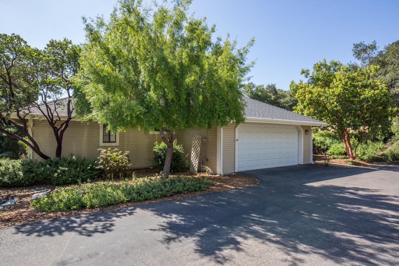 757 Hillside Dr - Photo 1
