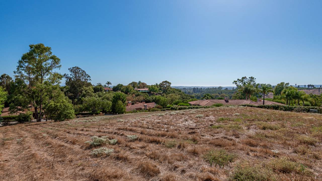 1049 Via Los Padres - Photo 1