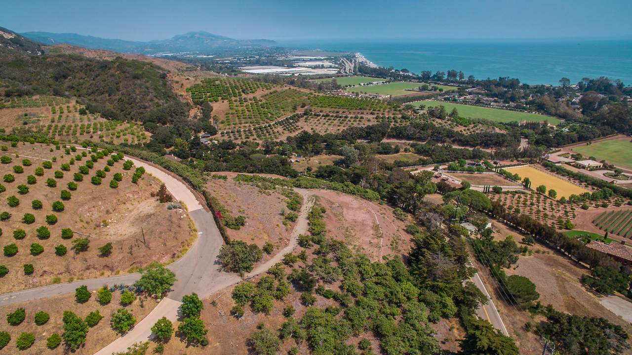 3040 Foothill Rd - Photo 1