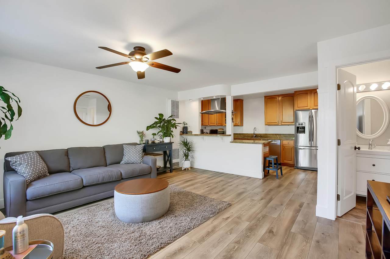 313 Northgate Dr - Photo 1