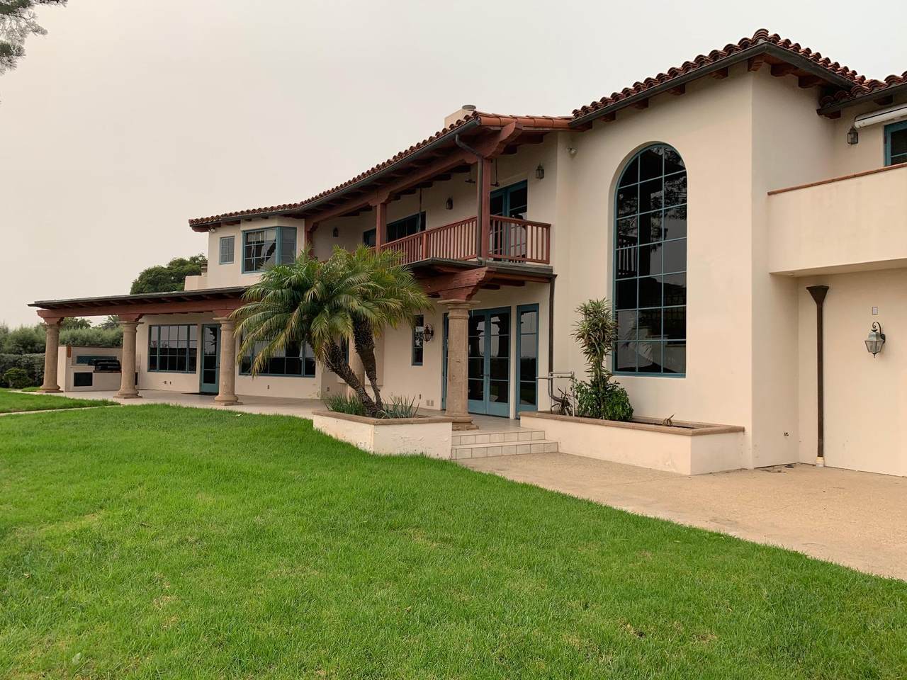 4015 Mariposa Dr - Photo 1