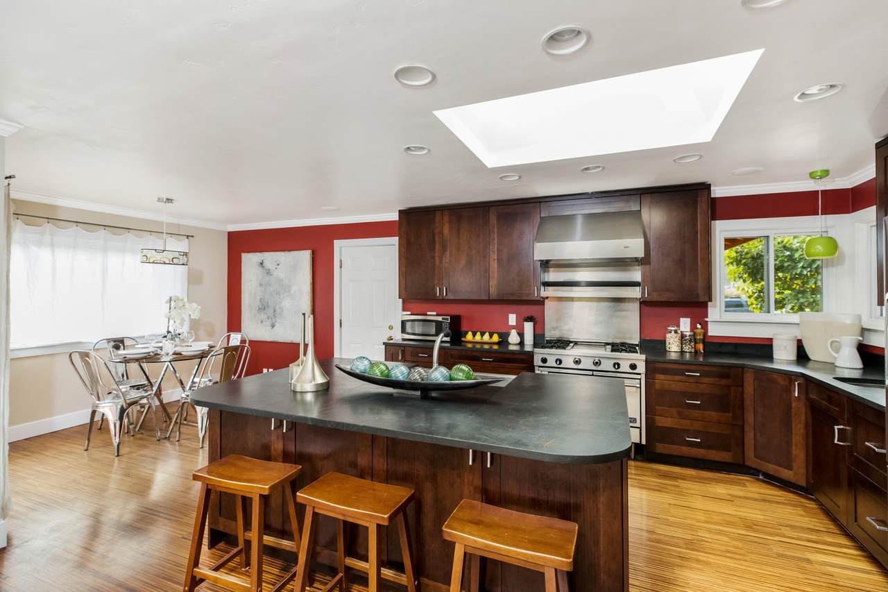 312 Coronado Dr - Photo 1