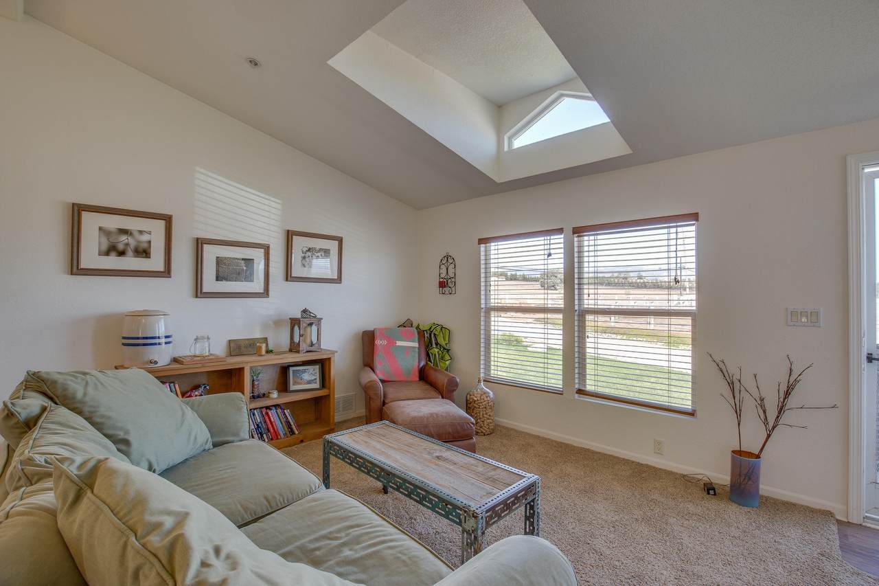 3640 Roblar Ave - Photo 1