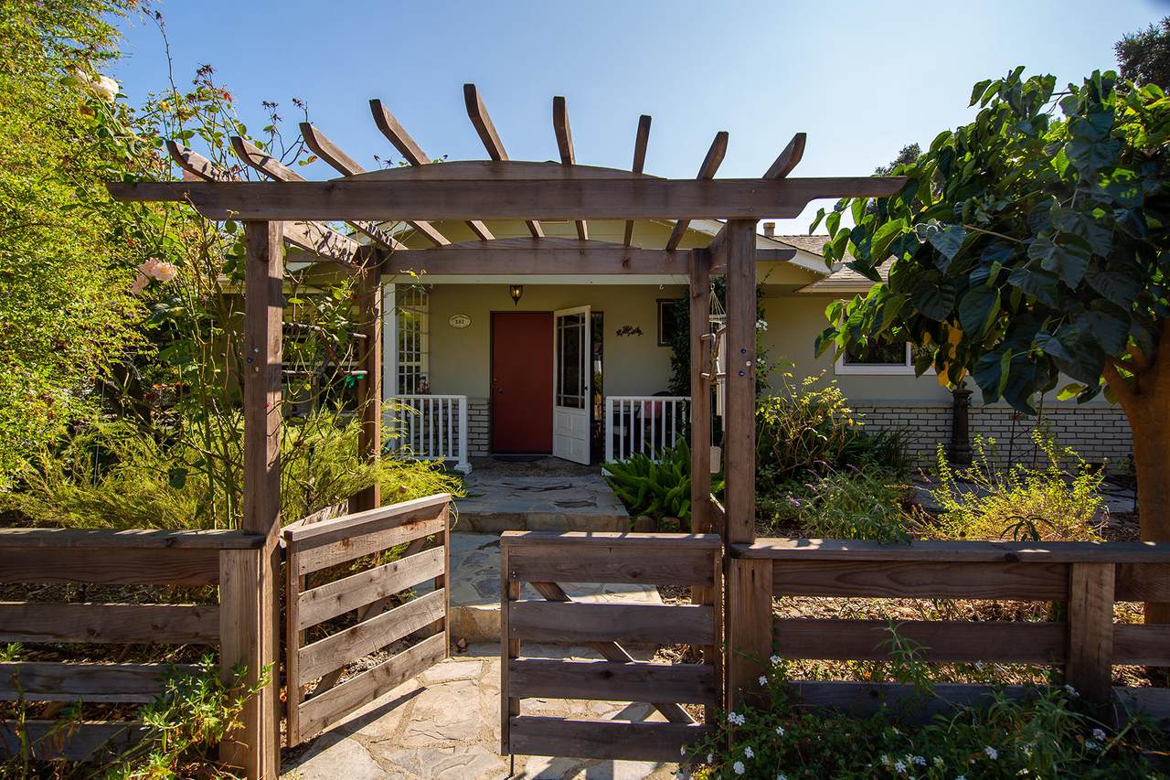 181 Padre Juan Ave - Photo 1