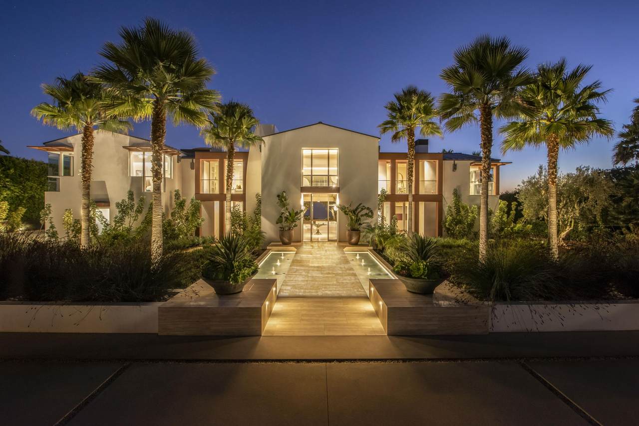 4305 Marina Dr - Photo 1