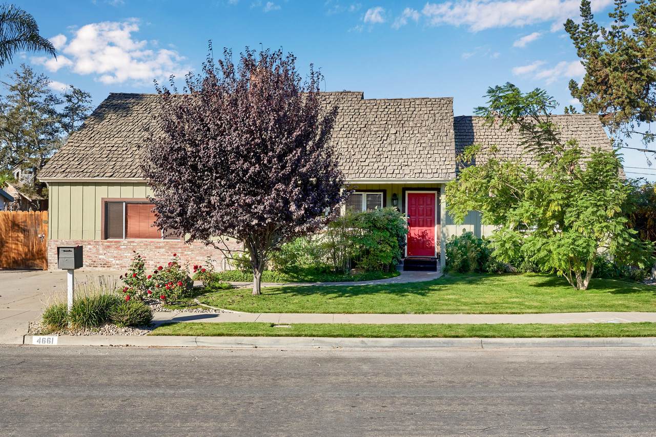 4661 Martin Ave - Photo 1