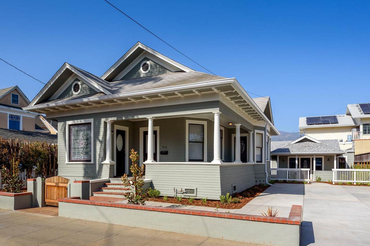 910 Bath Street - Photo 1