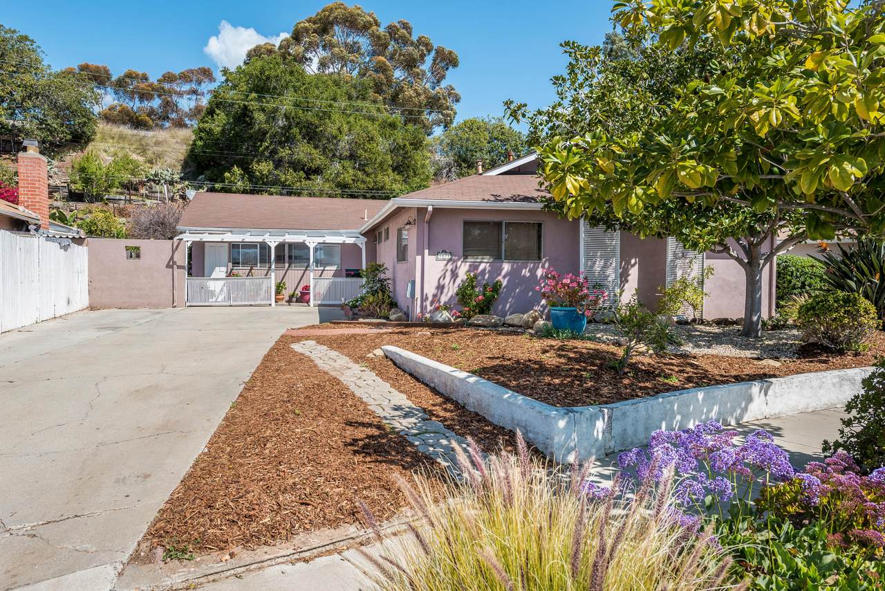4674 Tajo Dr - Photo 1