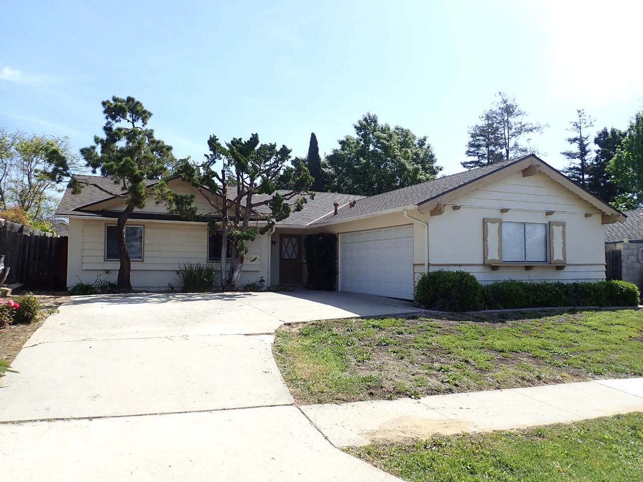 270 Redwood Way - Photo 1