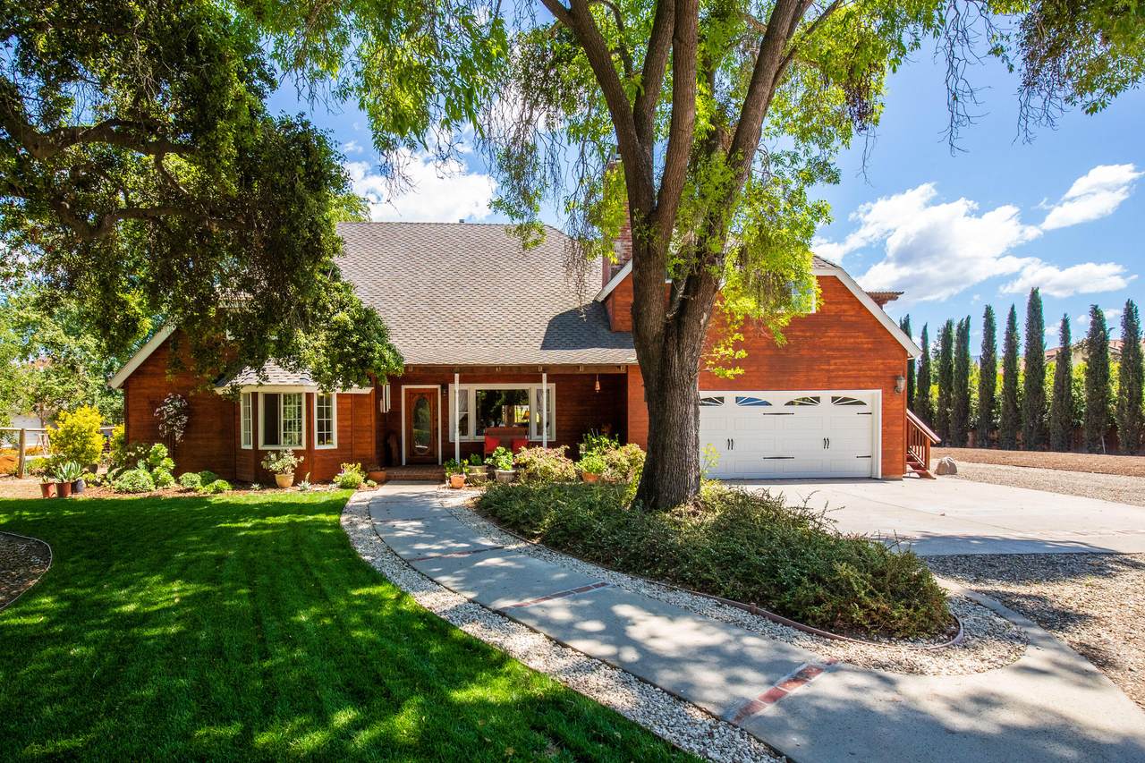 790 Carriage Dr - Photo 1