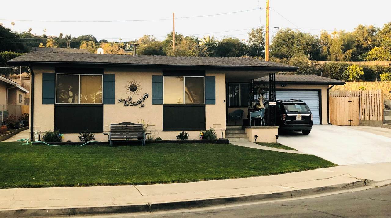 626 La Quila Ln - Photo 1
