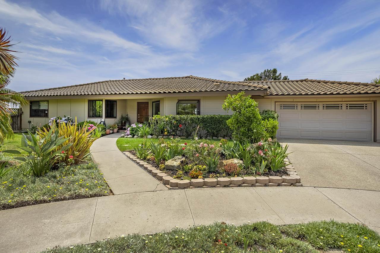 4991 Old Oak Pl - Photo 1