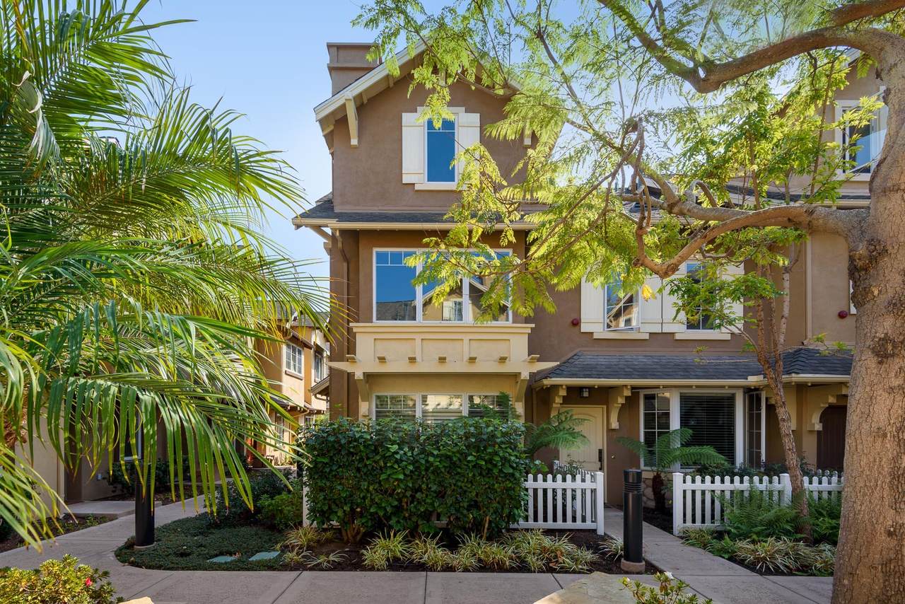 345 Kellogg Way - Photo 1