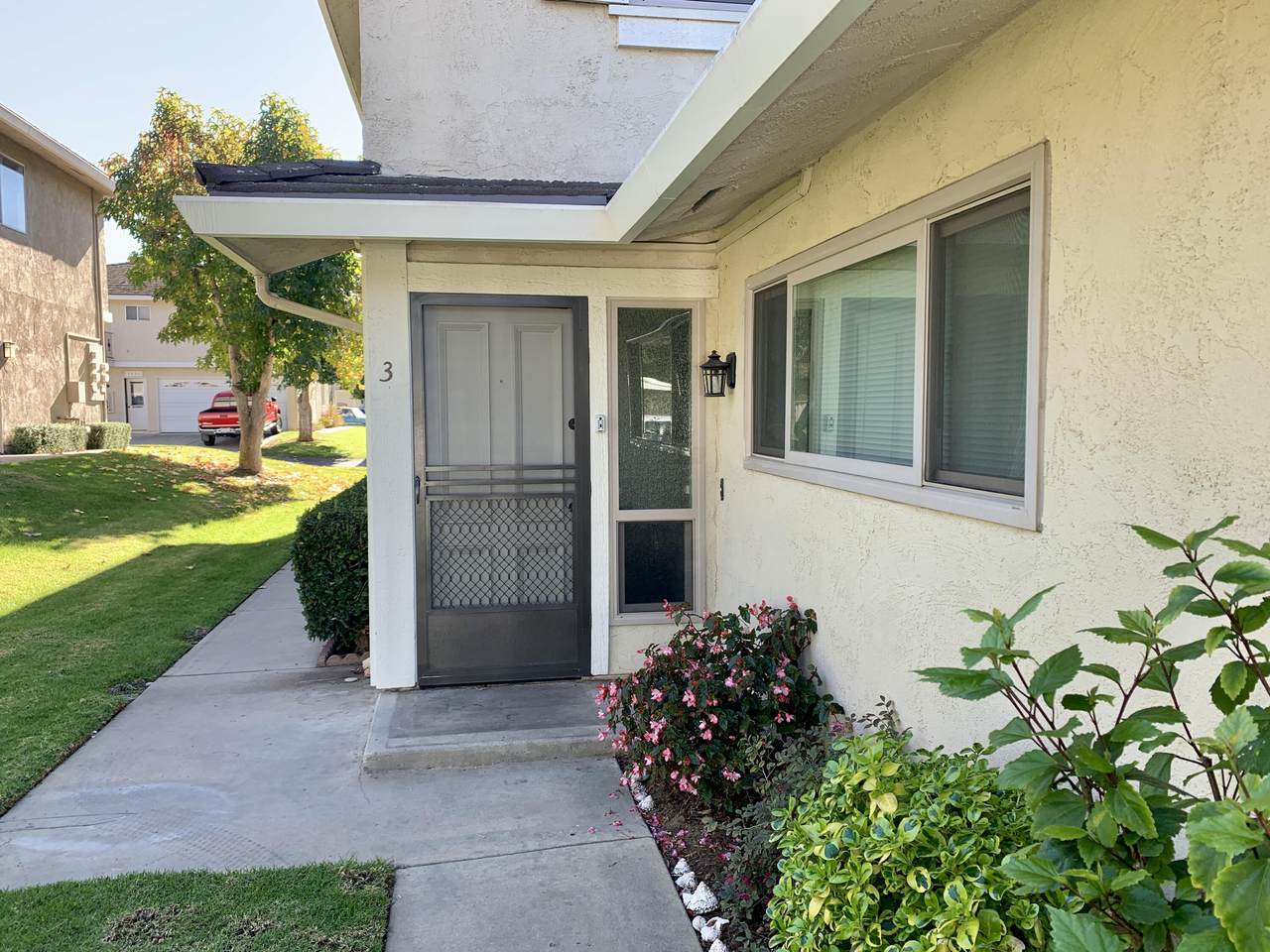 5915 Birch St - Photo 1
