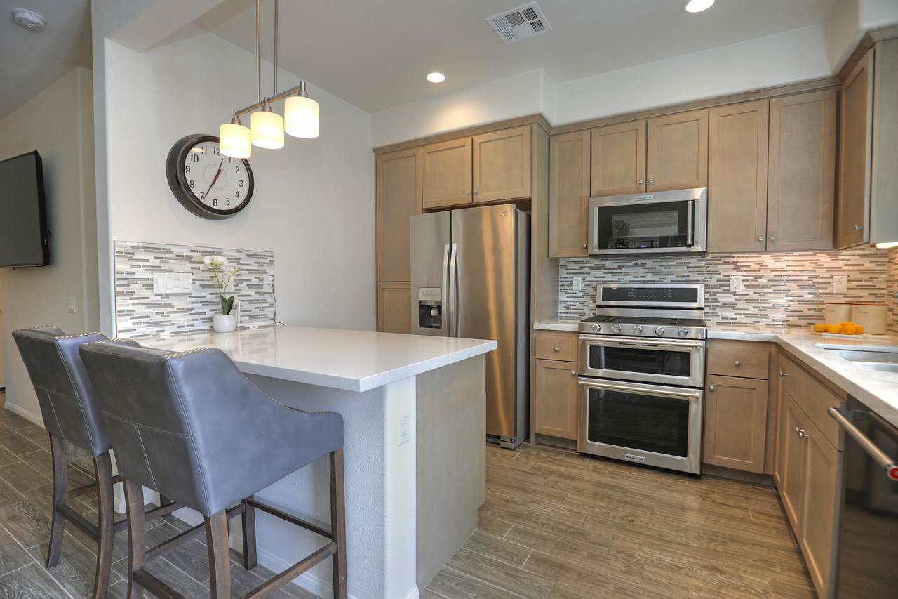 6715 Calle Koral - Photo 1