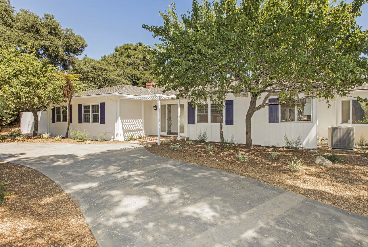160 Santo Tomas Lane - Photo 1