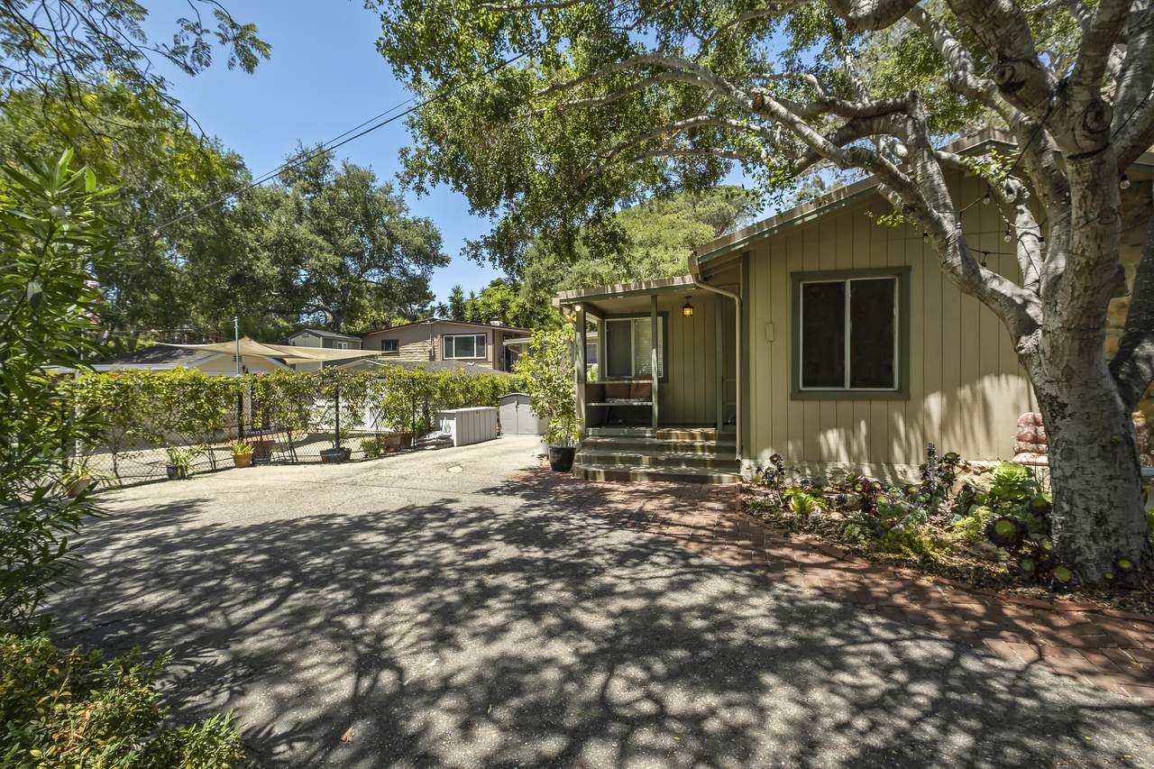 2620 Las Encinas Rd - Photo 1