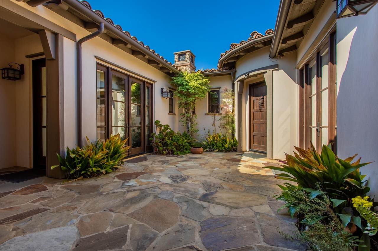 7756 Kestrel Ln - Photo 1