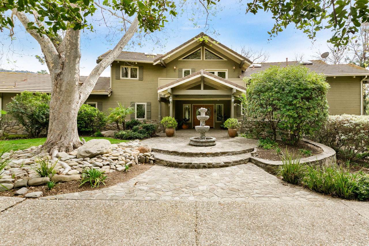 10901 Creek Rd - Photo 1