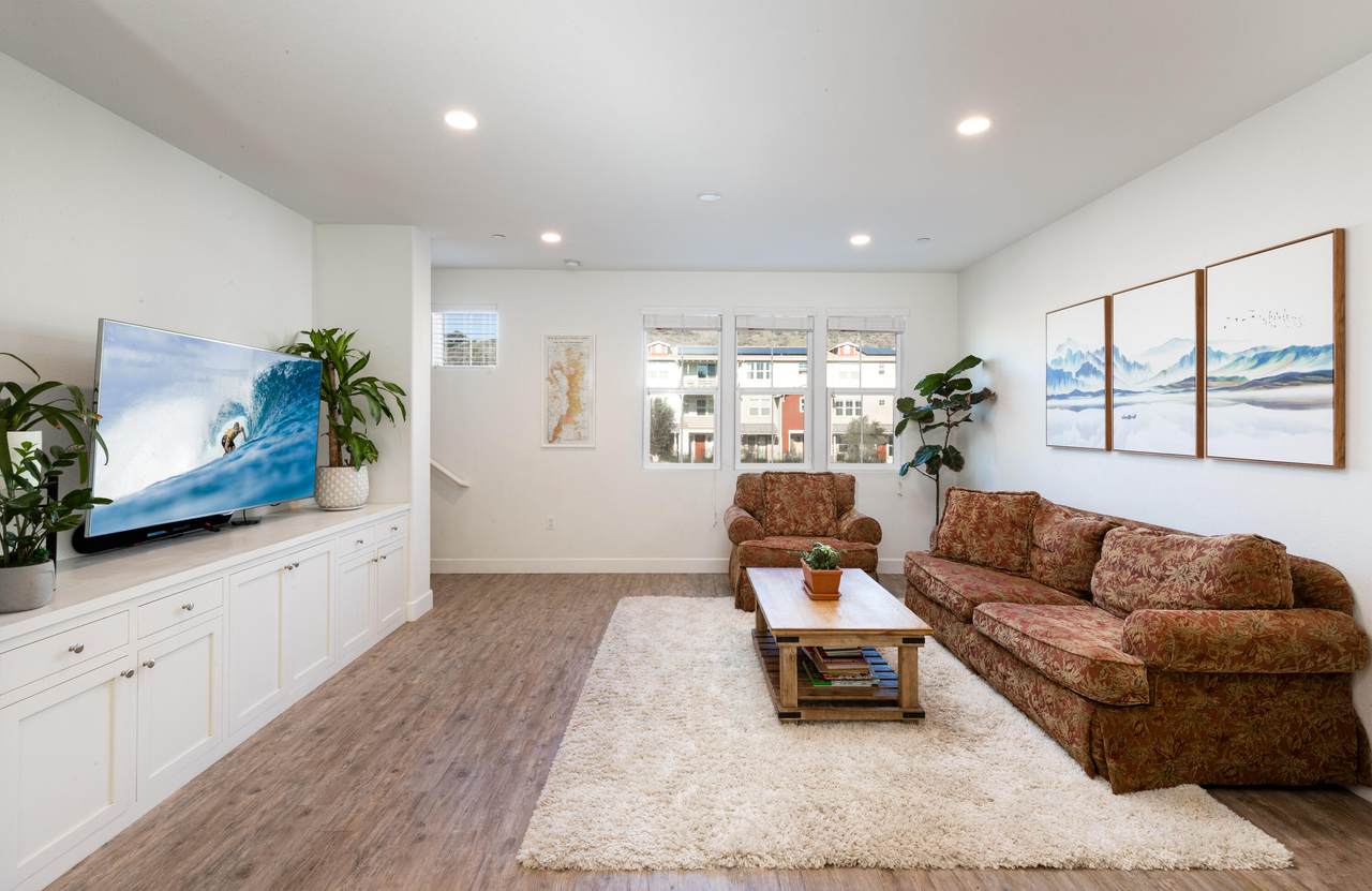 234 Robles Way - Photo 1