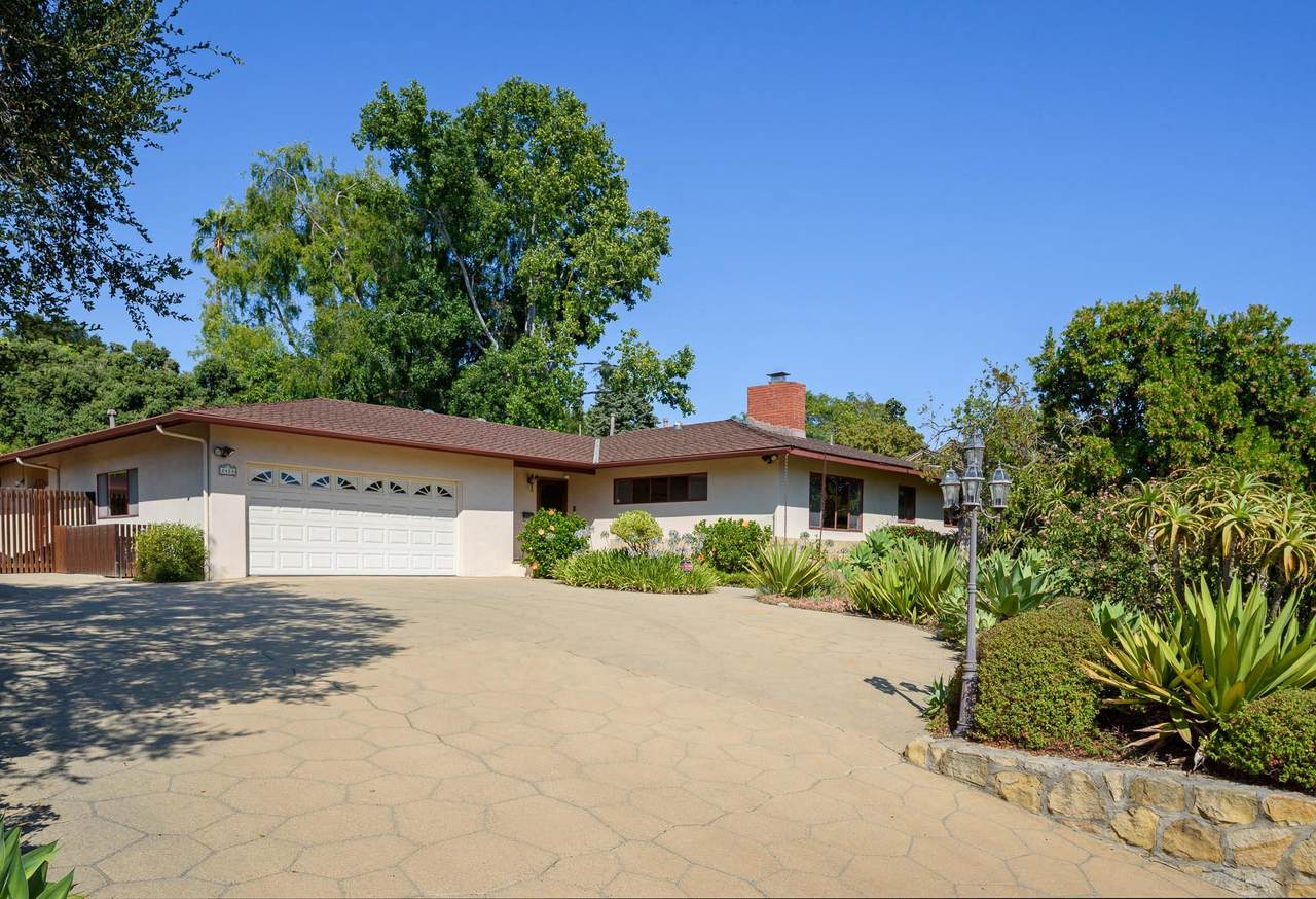 2428 Anacapa St - Photo 1