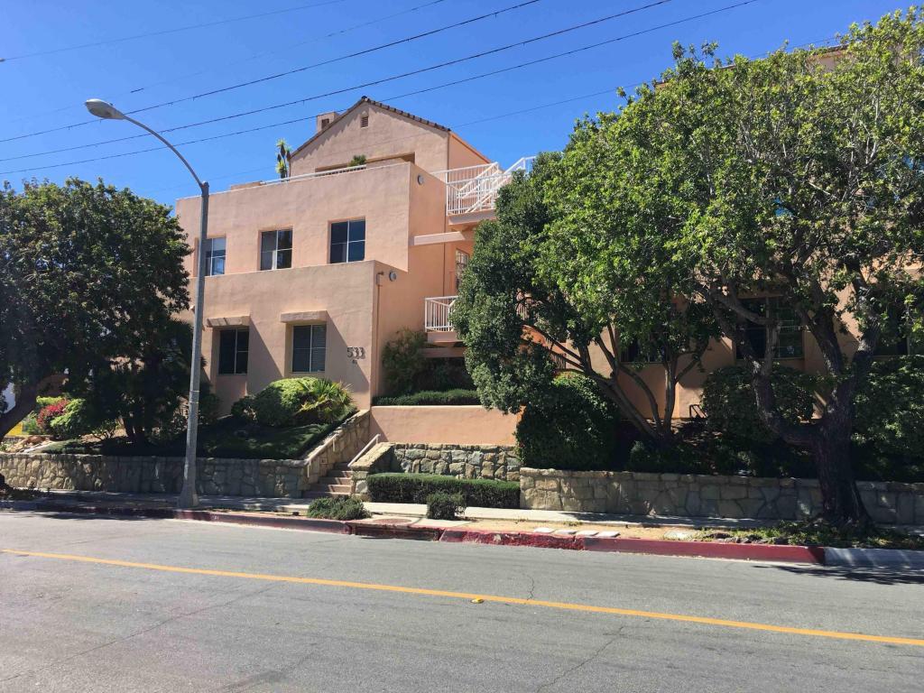 533 Micheltorena St - Photo 1