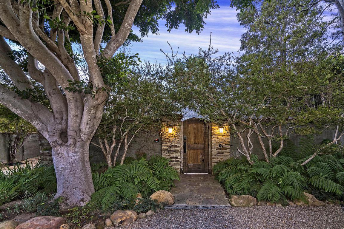 1143 Hill Rd - Photo 1